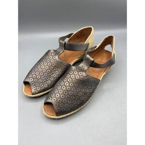 Gentle Souls Kenneth Cole Womens Sandals 9 Peep Toe Metallic Leather Wedge Luci